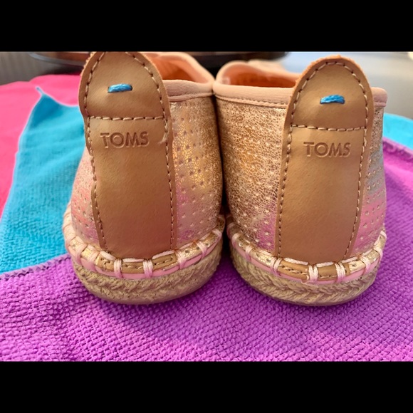 Gold slip on Toms - Picture 3 of 5